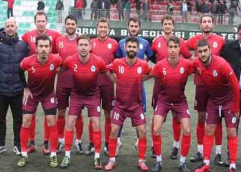 Kahramanlar: 1- Bornova Belediyespor: 4