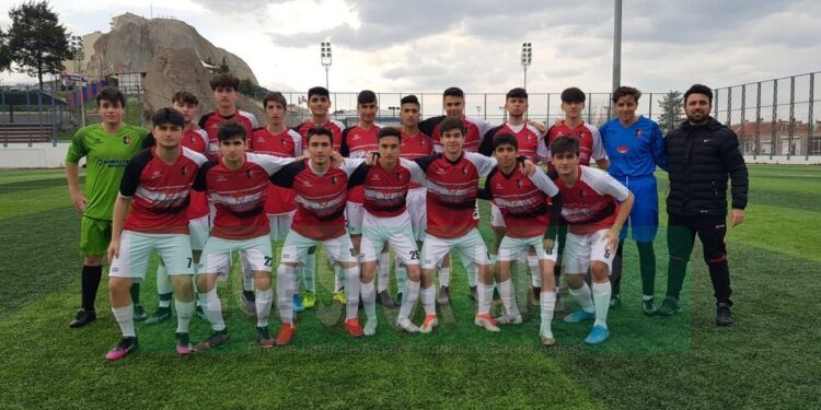 İZMİR ÜÇYOL GENÇLİK’TEN NET GALİBİYET