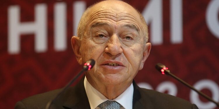 TFF BAŞKANI NİHAT ÖZDEMİR İSTİFA ETTİ