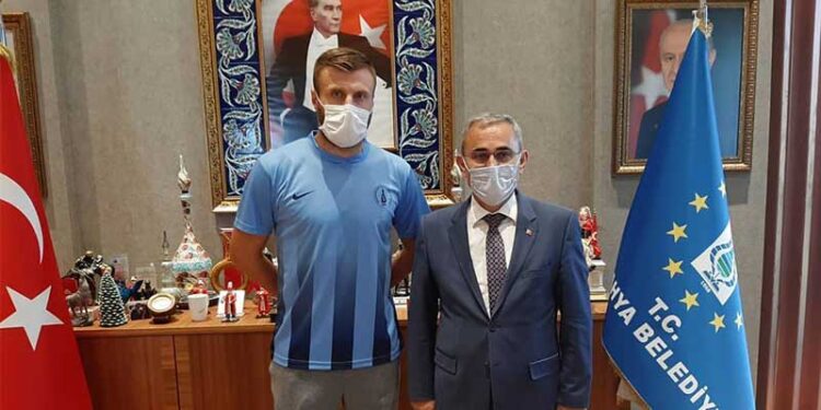 ONUR GARİP, BELEDİYE KÜTAHYASPOR’DA