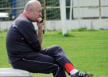 ÇAL BELEDİYESPOR, YAŞAR GÜNGÖR İLE DEVAM EDECEK