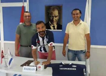 Hakan Çakır İzmirspor’da