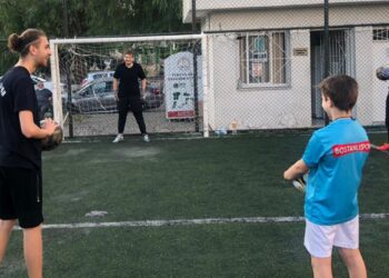 BOSTANLISPOR KALECİ OKULUNU AÇTI