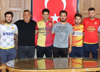 Bayındırspor İç Transfer’de 4 Oyuncuya İmza Attırdı