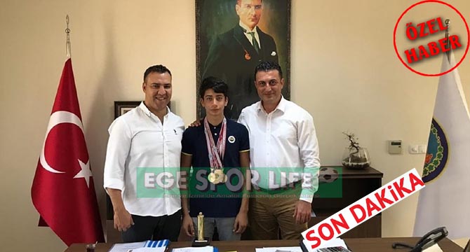 Menemenli Milli Sporcu’ya Acar’dan Destek Sözü