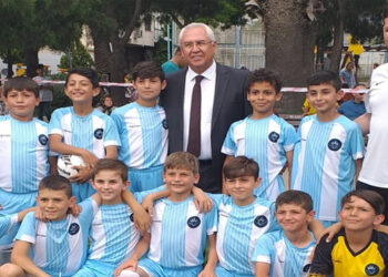 KARABAĞLAR BELEDİYESİ YAZ SPOR OKULLARINI TAMAMLADI
