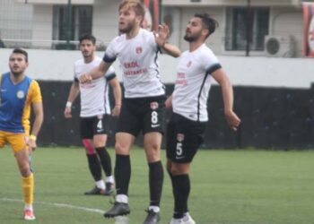 Çiğli Zirve Takibini Sürdürüyor
