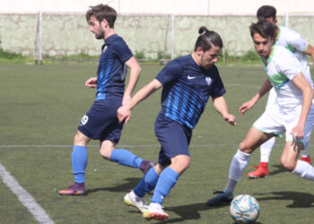 Bornova Belediye, Halilbeyli İle Puanları Paylaştı