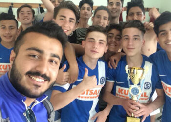 İzmirspor U15 Takımı Finallere Yükseldi