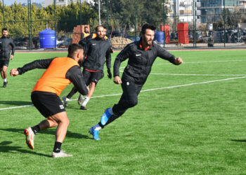 ALİAĞASPOR FK, BOLVADİN BELEDİYE SPORU KONUK EDECEK