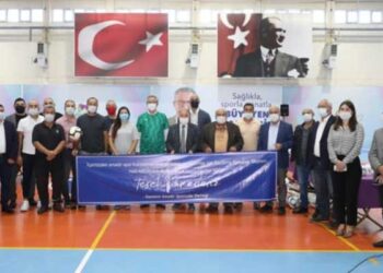GAZİEMİR BELEDİYESİ’NDEN AMATÖR SPOR KULÜPLERİNE MALZEME DESTEĞİ