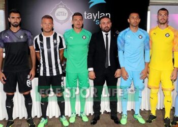 ALTAY YENİ FORMALARINI TANITTI