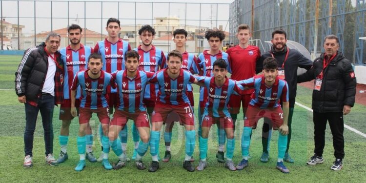 İZMİR 1461 SPOR LİDERLİĞİ BIRAKMADI