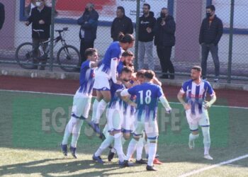 İZMİRSPOR, TORBALISPOR ENGELİNİ ZORDA OLSA AŞTI