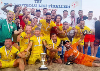 TFF PLAJ FUTBOLU LİGİ’NDE ŞAMPİYONLUĞU SEFERİHİSAR CİTTİ SLOW KAZANDI
