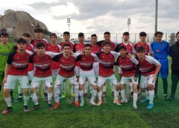 İZMİR ÜÇYOL GENÇLİK’TEN FARKLI SKOR