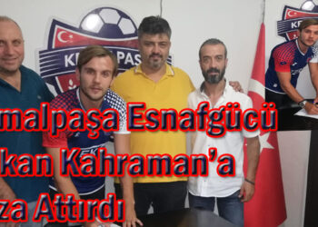 Kemalpaşa Esnafgücü Hakan Kahraman’a İmza Attırdı
