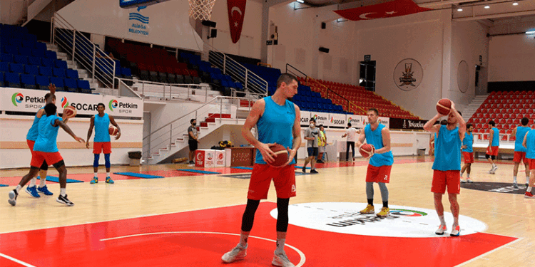 ALİAĞA PETKİMSPOR, FENERBAHÇE BEKO’YA KONUK OLUYOR