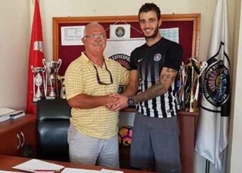 Deniz Öz, Çeşme Belediyespor’da