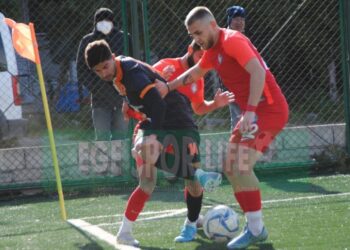 ÇEŞME BELEDİYESPOR,  KARABAĞLAR FK İLE YENİŞEMEDİ
