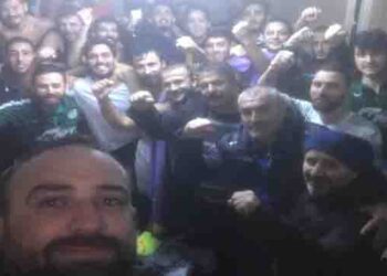 İzmir Osmangazi Şampiyonluğa Yürüyor