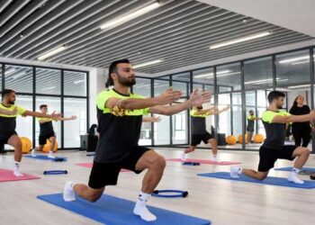 ALİAĞASPOR FK, SALONDA PİLATES ÇALIŞTI