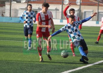 TEZCAN GRUP BOZYAKA, İZMİR DEMİRSPOR’U FARKLI YENDİ
