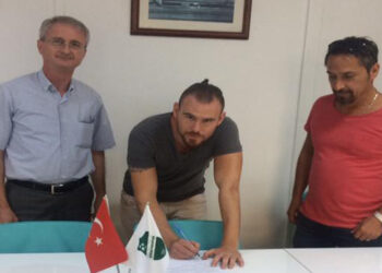 Şirinyerspor’da Yunus Çapacı Yuvada Kaldı