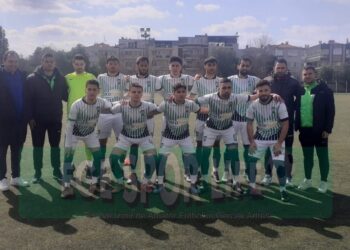 LİDER BORNOVA FUTBOL A.Ş, İLK YARIDA İŞİ BİTİRDİ