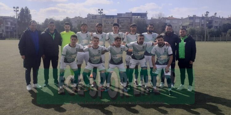 LİDER BORNOVA FUTBOL A.Ş, İLK YARIDA İŞİ BİTİRDİ