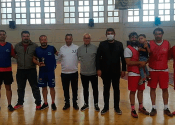 TİRE BELEDİYESİ AYAK TENİS TURNUVASI SONA ERDİ