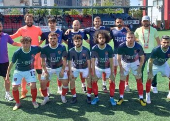 ATAŞEHİR ZİRVE YARIŞINI BIRAKMIYOR