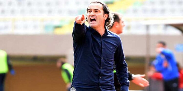 TURGUTLUSPOR, CÜNEYT BİÇER İLE YOLLARINI AYIRDI