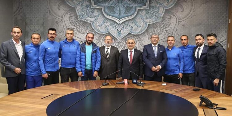 BELEDİYE KÜTAHYASPOR ALTYAPISINA BÜYÜK DESTEK