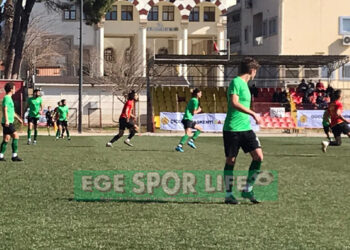 BAYINDIRSPOR, ÖZÇAMDİBİ ENGELİNİ ZORDA OLSA AŞTI