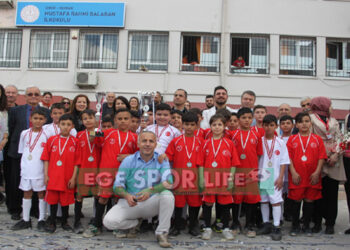 GÜLTEPE’DEKİ ANLAMLI TURNUVA SONA ERDİ