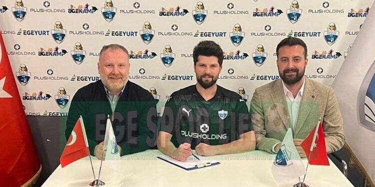 BORNOVA ATASPOR, UĞUR BARDAKÇI’YI RENKLERİNE BAĞLADI