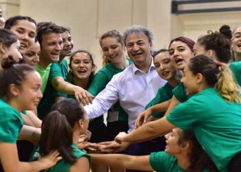 BORNOVA’NIN SULTANLARI 2. LİG’DE