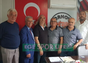 BORNOVA HİTABSPOR’DA FUTBOLUN DUAYENLERİ GÖREVDE