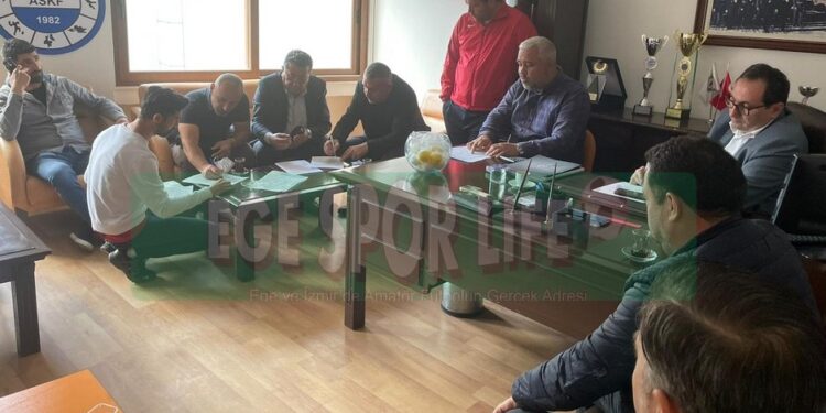 İZMİR BAL LİGİ PLAY-OUT KURA ÇEKİMİ YAPILDI
