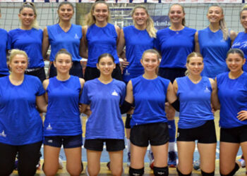İZMİR BELEDİYESPOR FİLEDE DERBİYE ÇIKIYOR