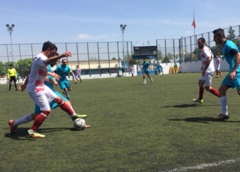 Eski İzmir Gençlik: 5- Uzundere Spor: 1