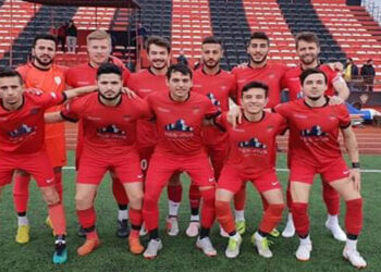 Dikili Derbisinde Gol Yağmuru