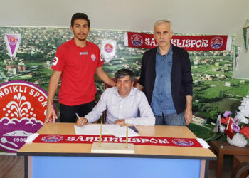 Sandıklı Kaleye Ferhat’ı Aldı