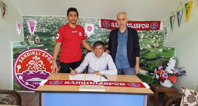 Sandıklı Kaleye Ferhat’ı Aldı