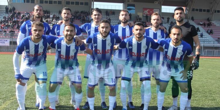 İZMİRSPOR, SİVASLI BELEDİYESPOR’U RAHAT YENDİ