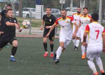 Gaziemir Onurspor: 3- Yelkispor: 2