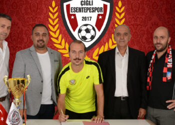Şampiyon Hoca Çiğli Esentepe Spor ’da Kaldı