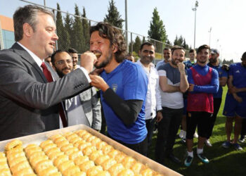 Başkan Piriştina’dan Bucaspor’a Moral Ziyareti