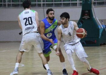 BORNOVA BELEDİYESPOR: 80-MERKEZEFENDİ BLD:72